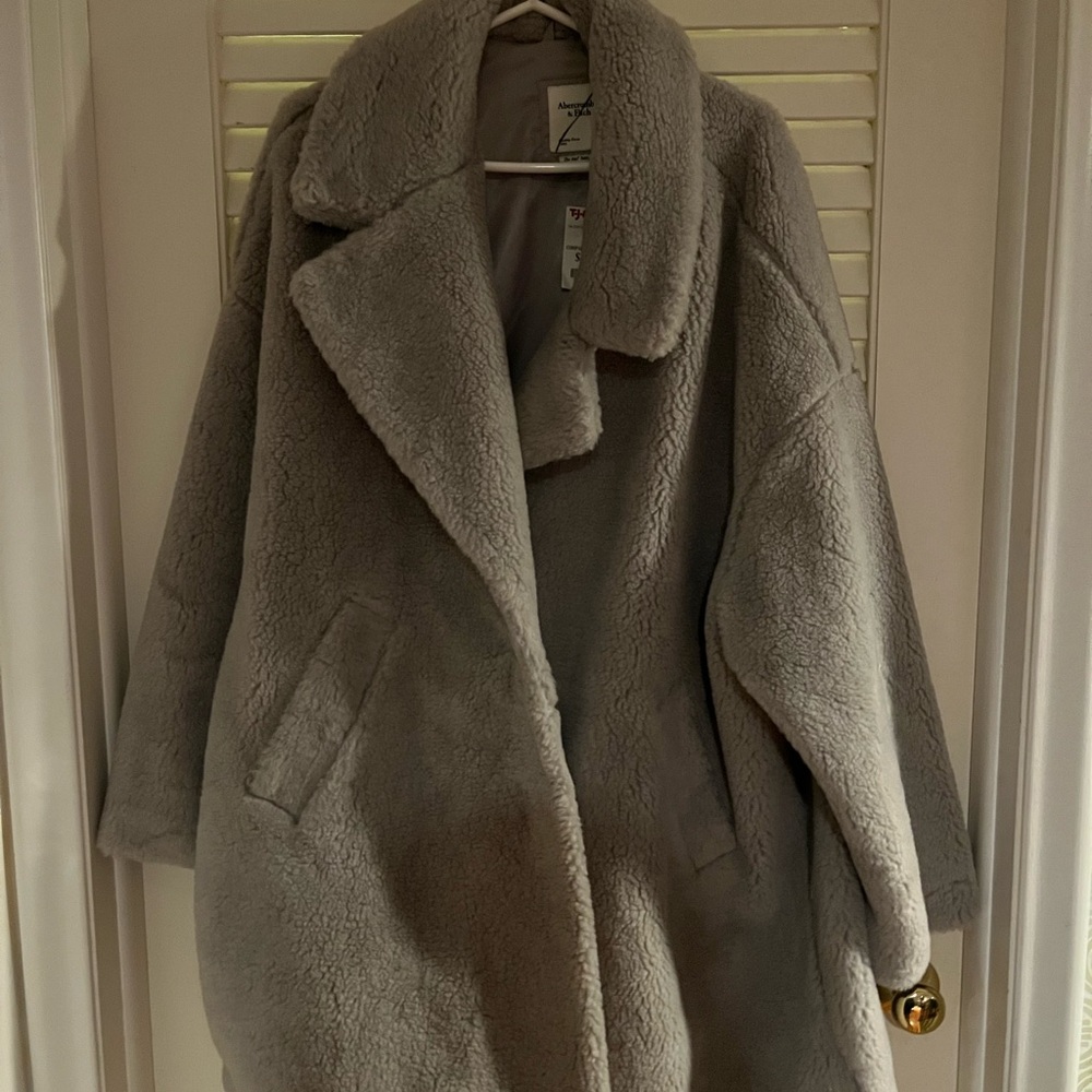 Abercrombie & Fitch Gray Teddy Jacket